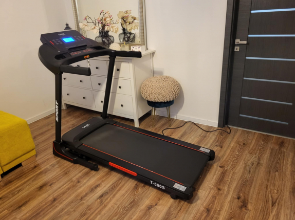Běžecký pás HRS T-500S (autosklon, 3HP, 50x132cm, do 130kg)